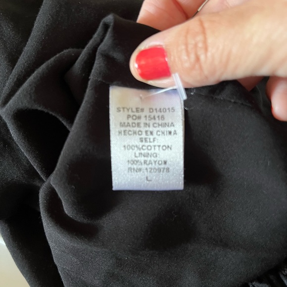 Black dress - Picture 3 of 4